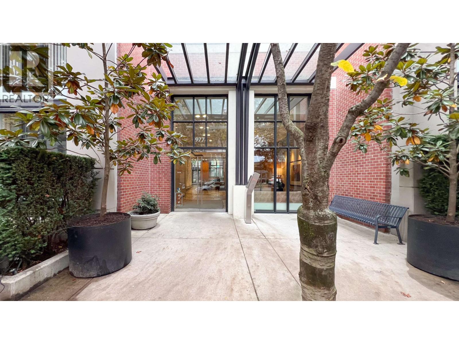 1002 977 Mainland Street, Vancouver, British Columbia V6B 1T2 - Photo 2 - R3064041