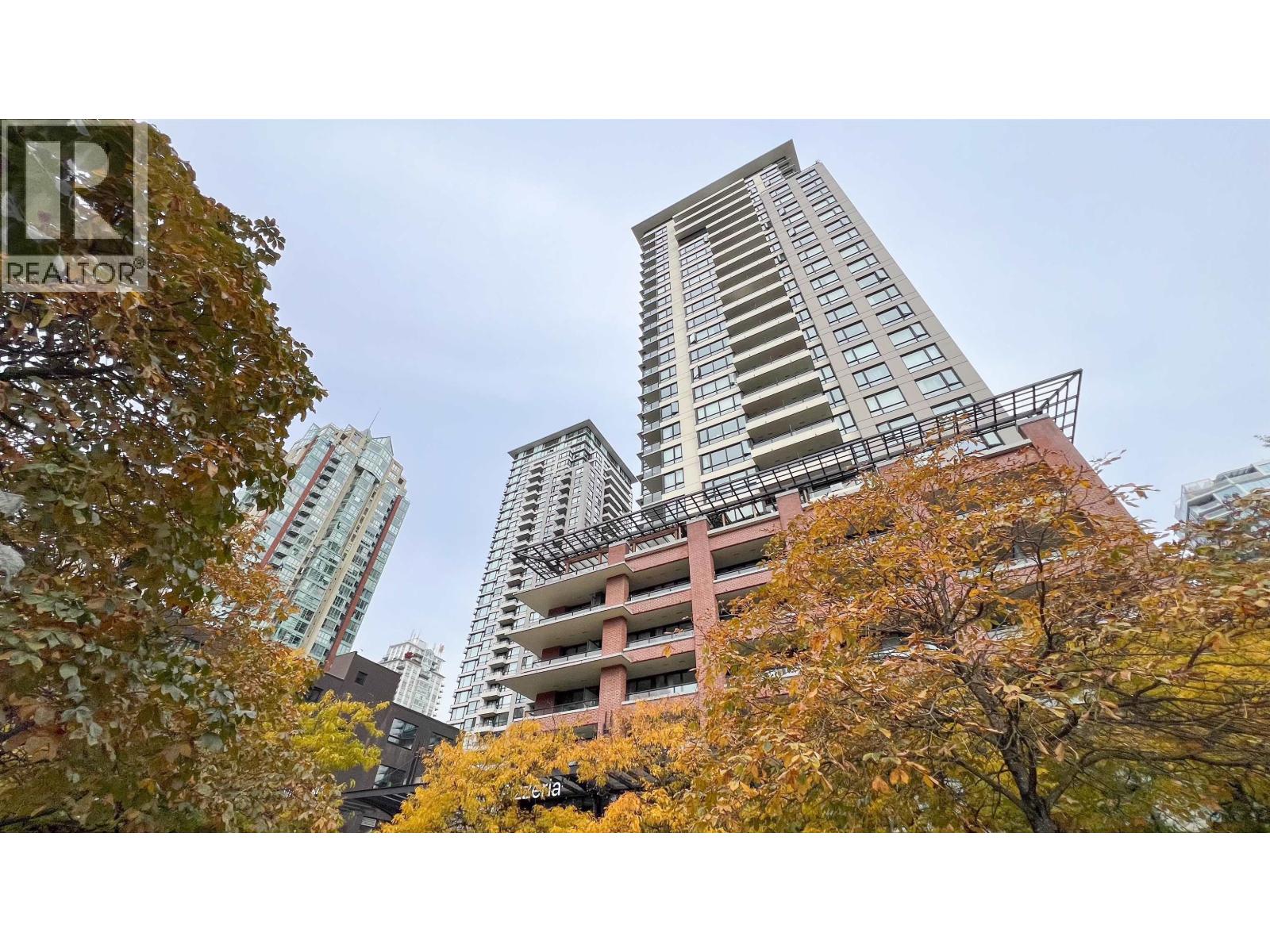 1002 977 MAINLAND STREET, Vancouver, British Columbia