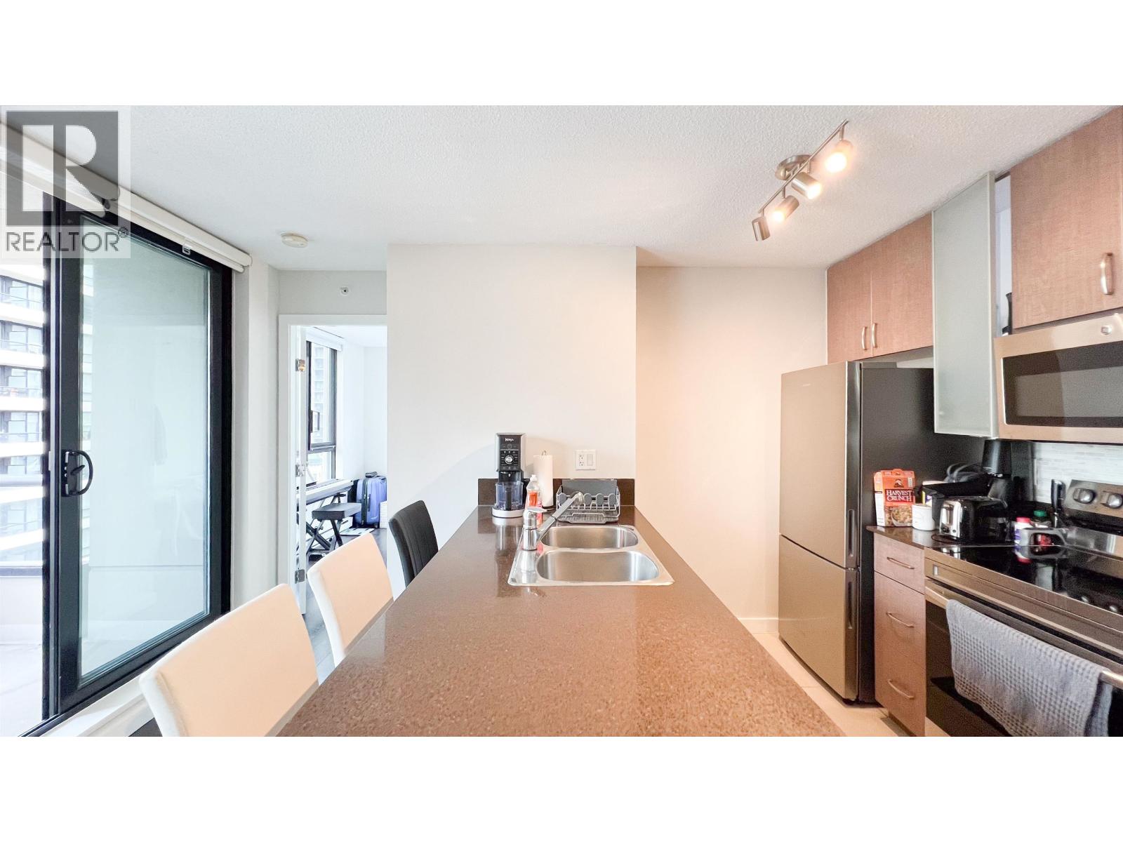 1002 977 Mainland Street, Vancouver, British Columbia V6B 1T2 - Photo 10 - R3064041