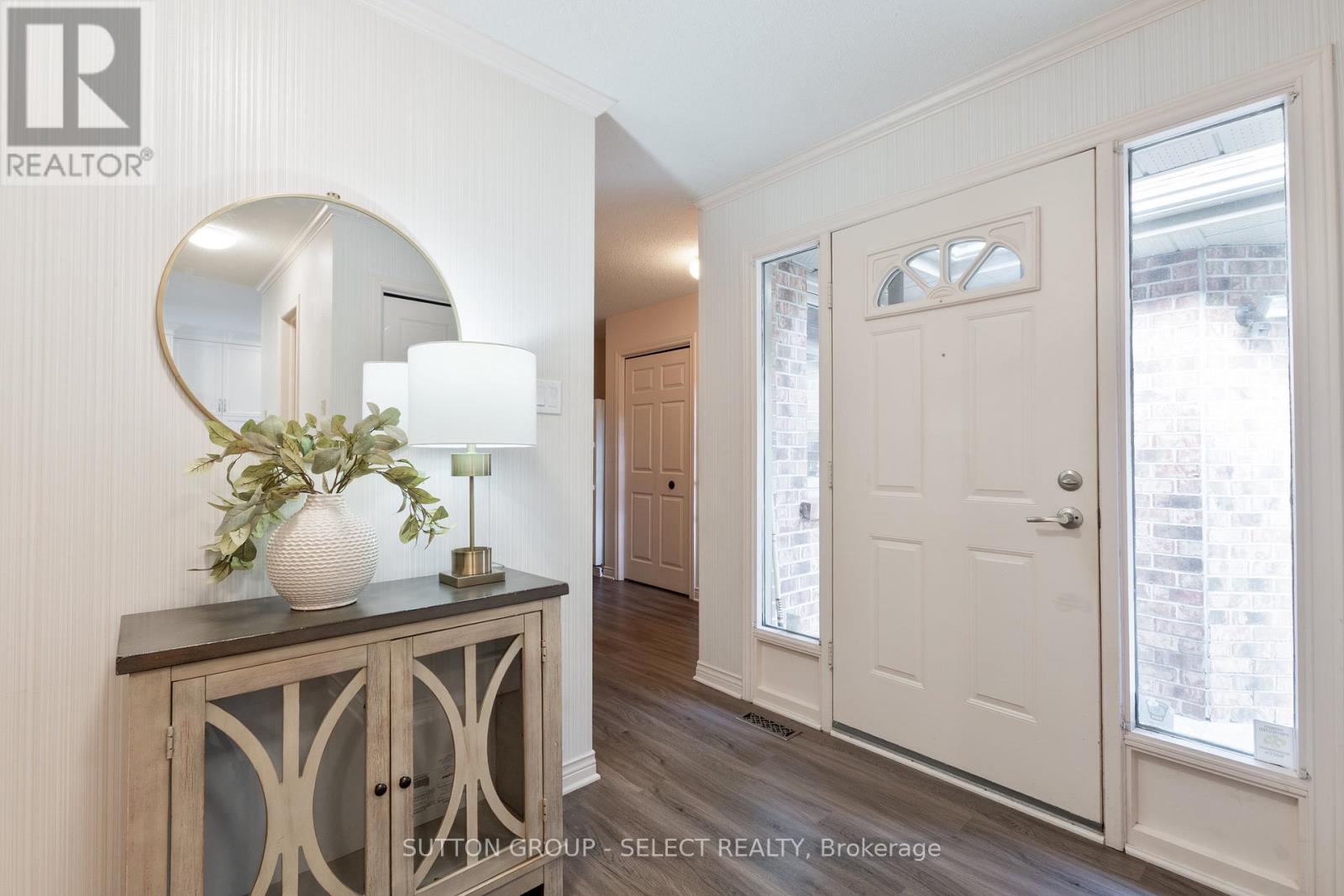 37 - 1443 Commissioners Road W, London South, Ontario  N6K 1E2 - Photo 4 - X12463744