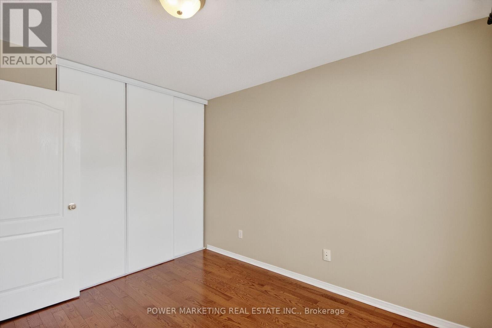 6410 Sablewood Place, Ottawa, Ontario  K1C 7L7 - Photo 19 - X12593844