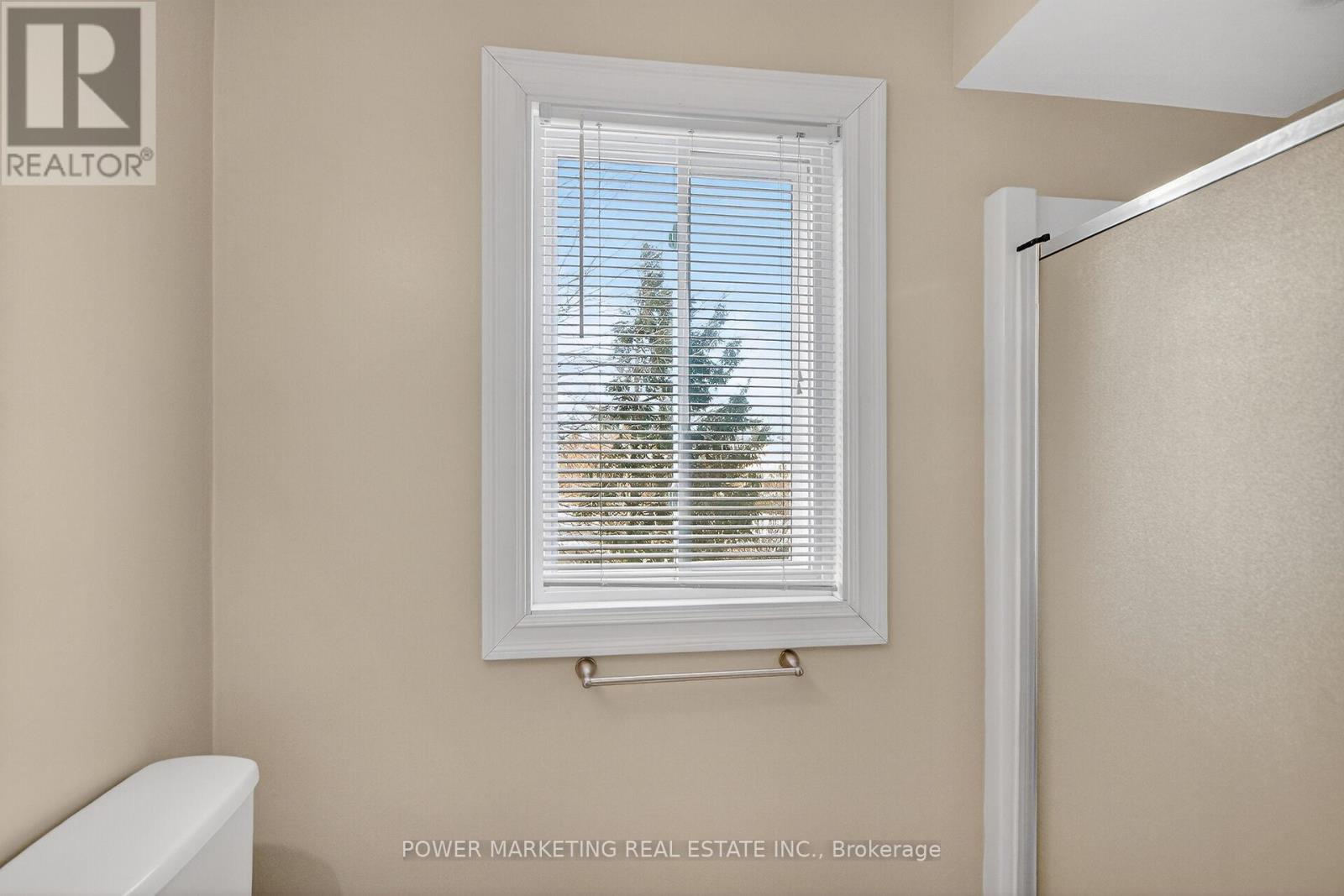 6410 Sablewood Place, Ottawa, Ontario  K1C 7L7 - Photo 13 - X12593844