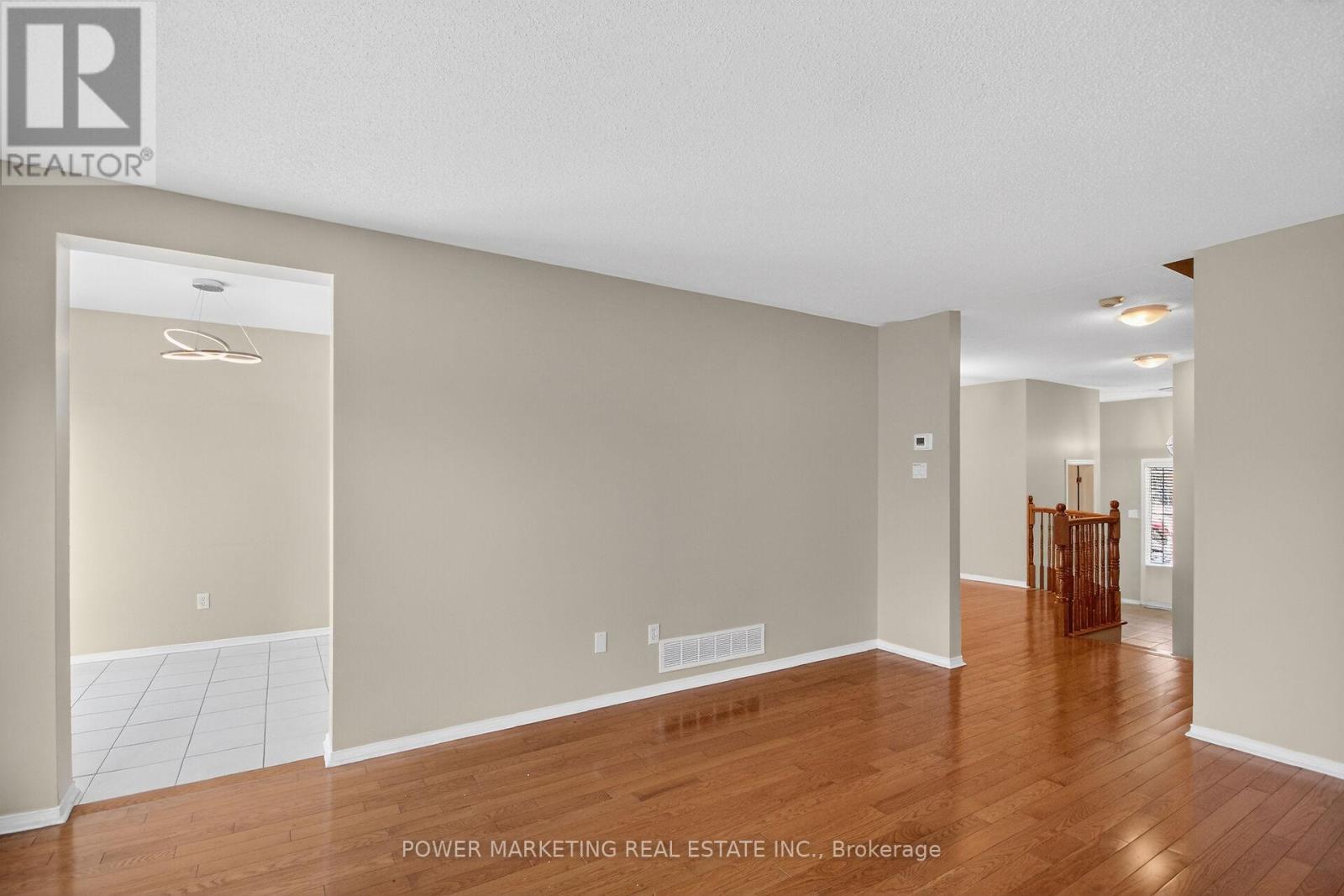 6410 Sablewood Place, Ottawa, Ontario  K1C 7L7 - Photo 31 - X12593844