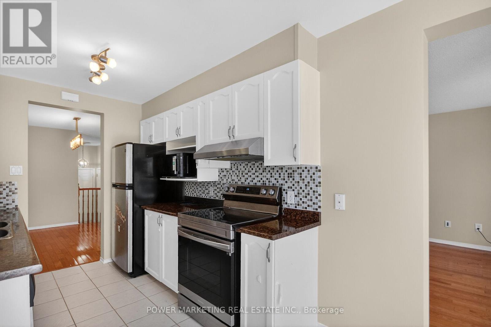 6410 Sablewood Place, Ottawa, Ontario  K1C 7L7 - Photo 36 - X12593844