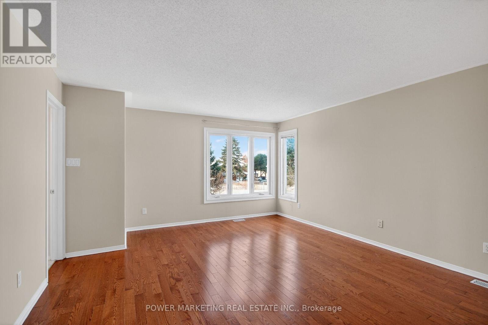 6410 Sablewood Place, Ottawa, Ontario  K1C 7L7 - Photo 46 - X12593844