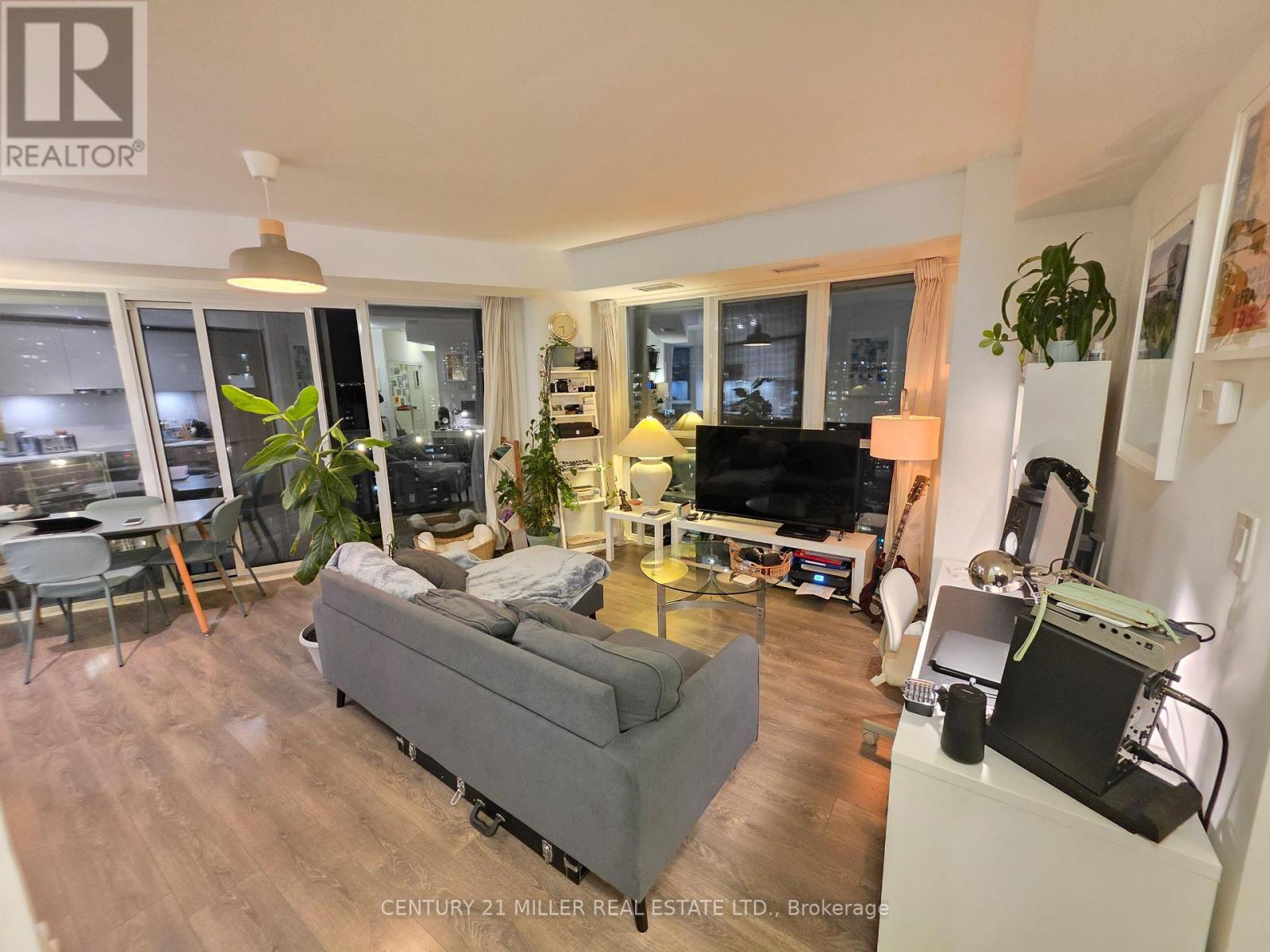 2503 - 159 Wellesley Street E, Toronto, Ontario  M4Y 0H5 - Photo 9 - C12559350