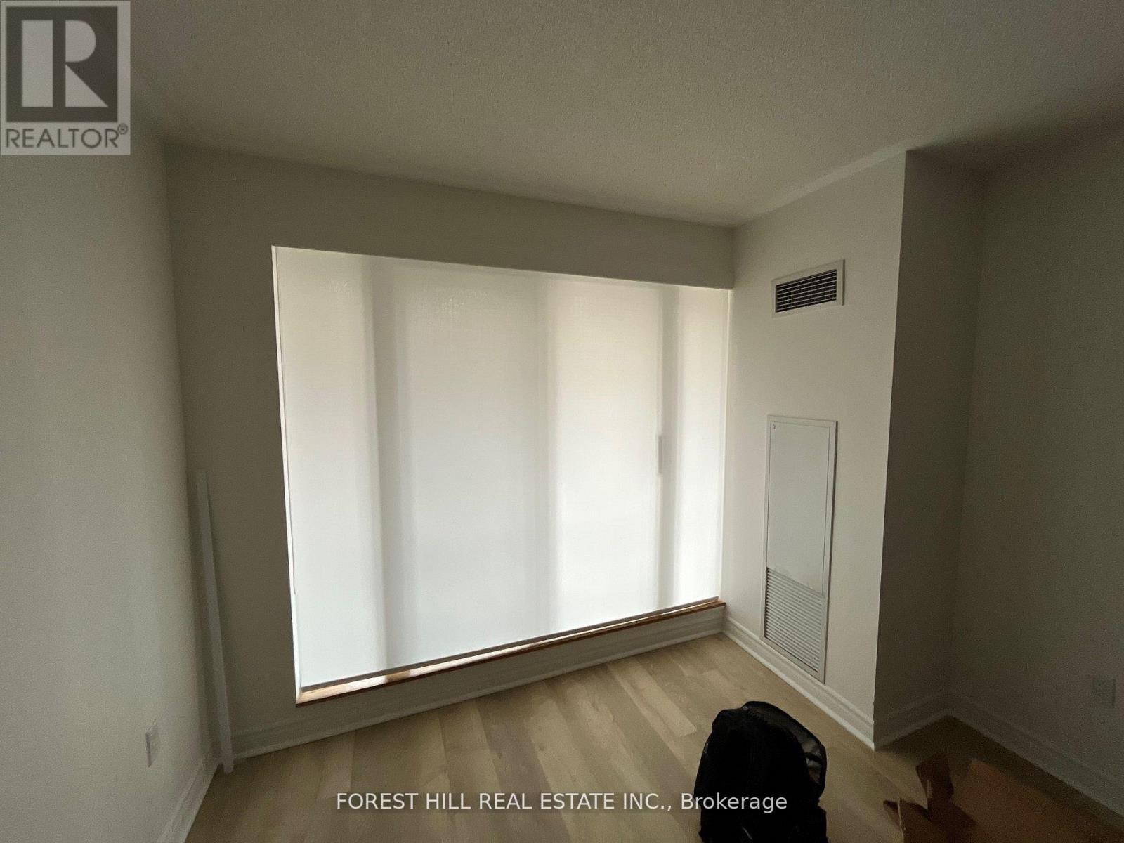 203 - 909 Bay Street, Toronto, Ontario  M5S 3G2 - Photo 15 - C12597920