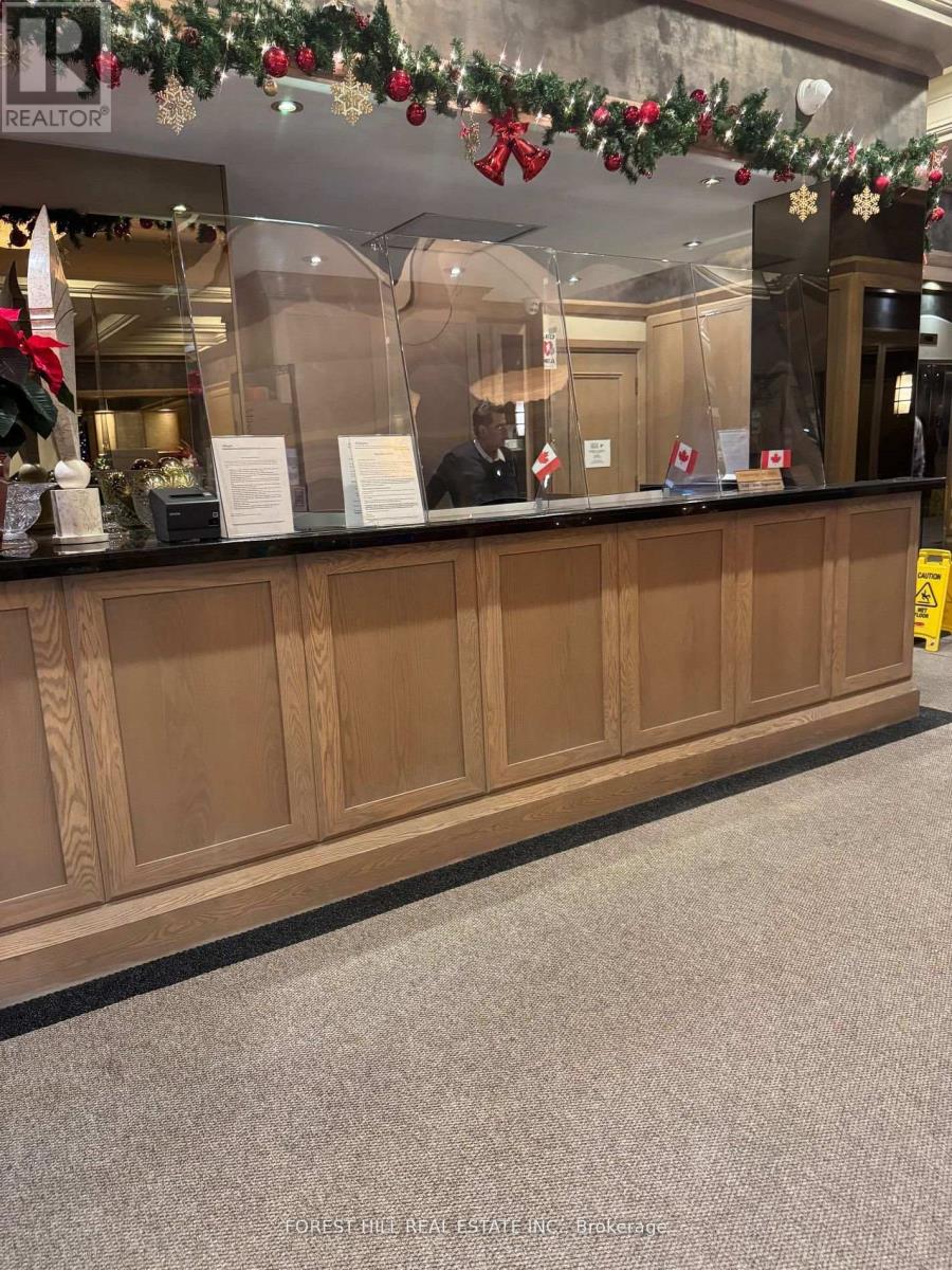 203 - 909 Bay Street, Toronto, Ontario  M5S 3G2 - Photo 3 - C12597920