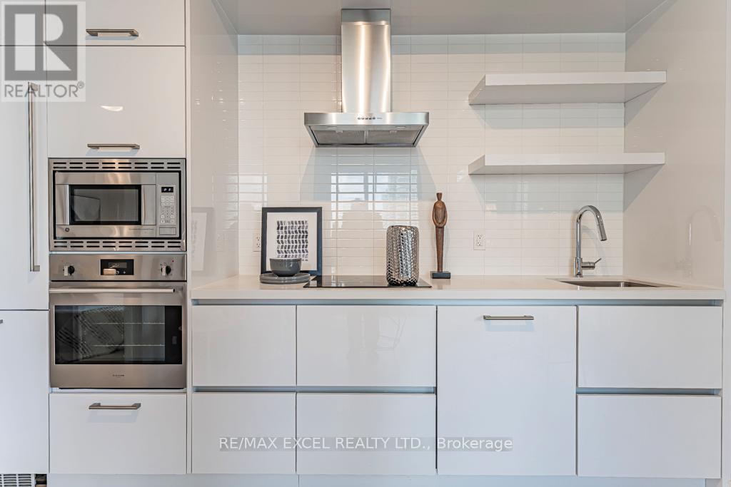 1302 - 2221 Yonge Street, Toronto, Ontario  M4S 0B8 - Photo 13 - C12597940