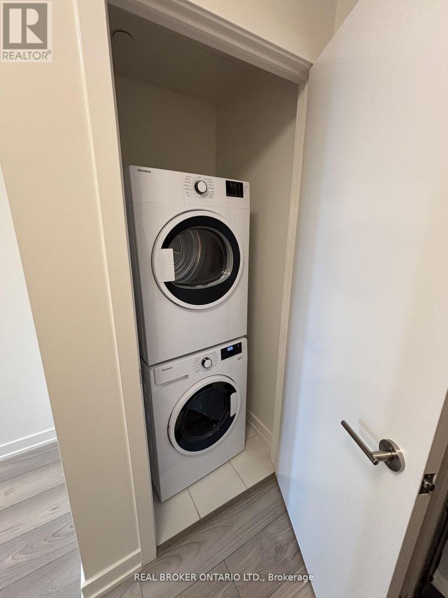 420s - 110 Broadway Avenue, Toronto, Ontario  M4P 1V7 - Photo 10 - C12598146