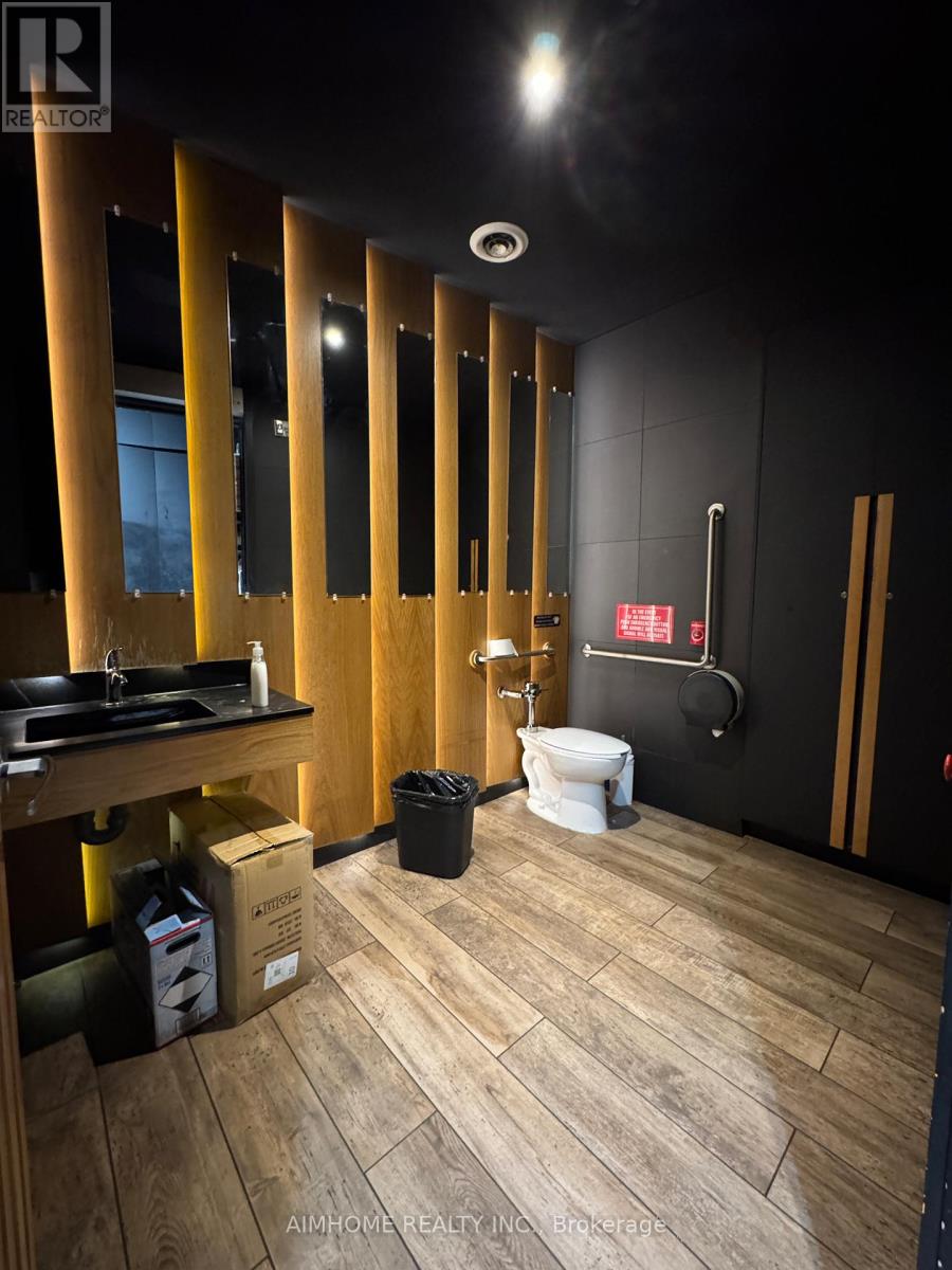 115 Fort York Boulevard, Toronto, Ontario  M5V 0J9 - Photo 9 - C12596540