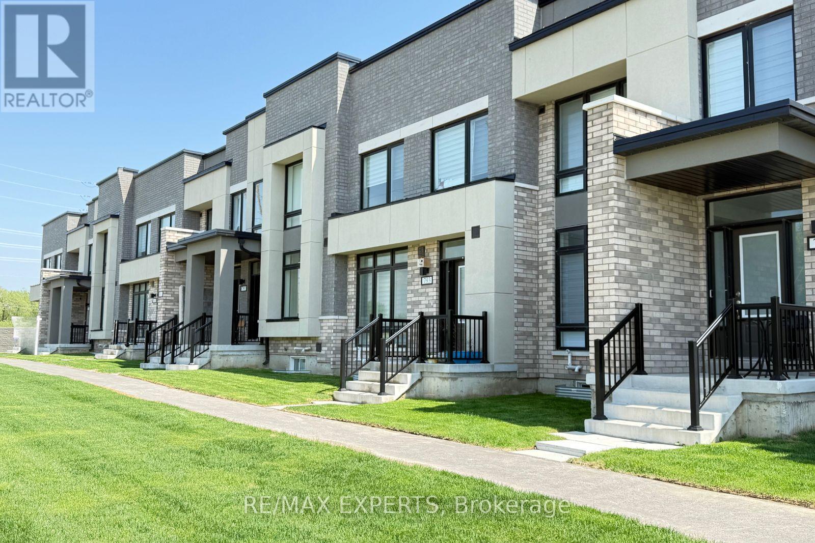 793 Conlin Road E, Oshawa, Ontario  L1K 3G4 - Photo 1 - E12597916