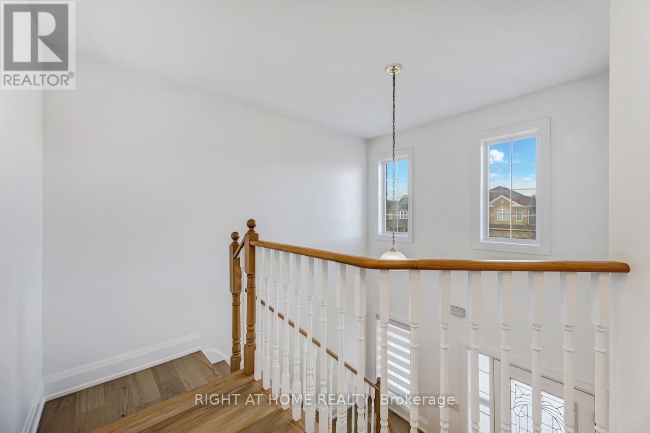 37 Oceanpearl Crescent, Whitby, Ontario  L1N 0C5 - Photo 17 - E12597954