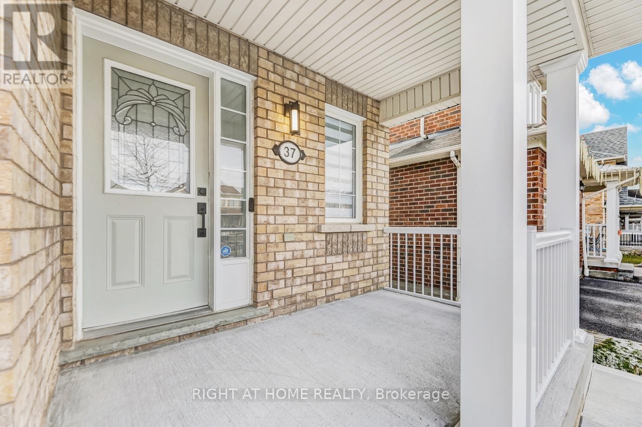 37 Oceanpearl Crescent, Whitby, Ontario  L1N 0C5 - Photo 3 - E12597954