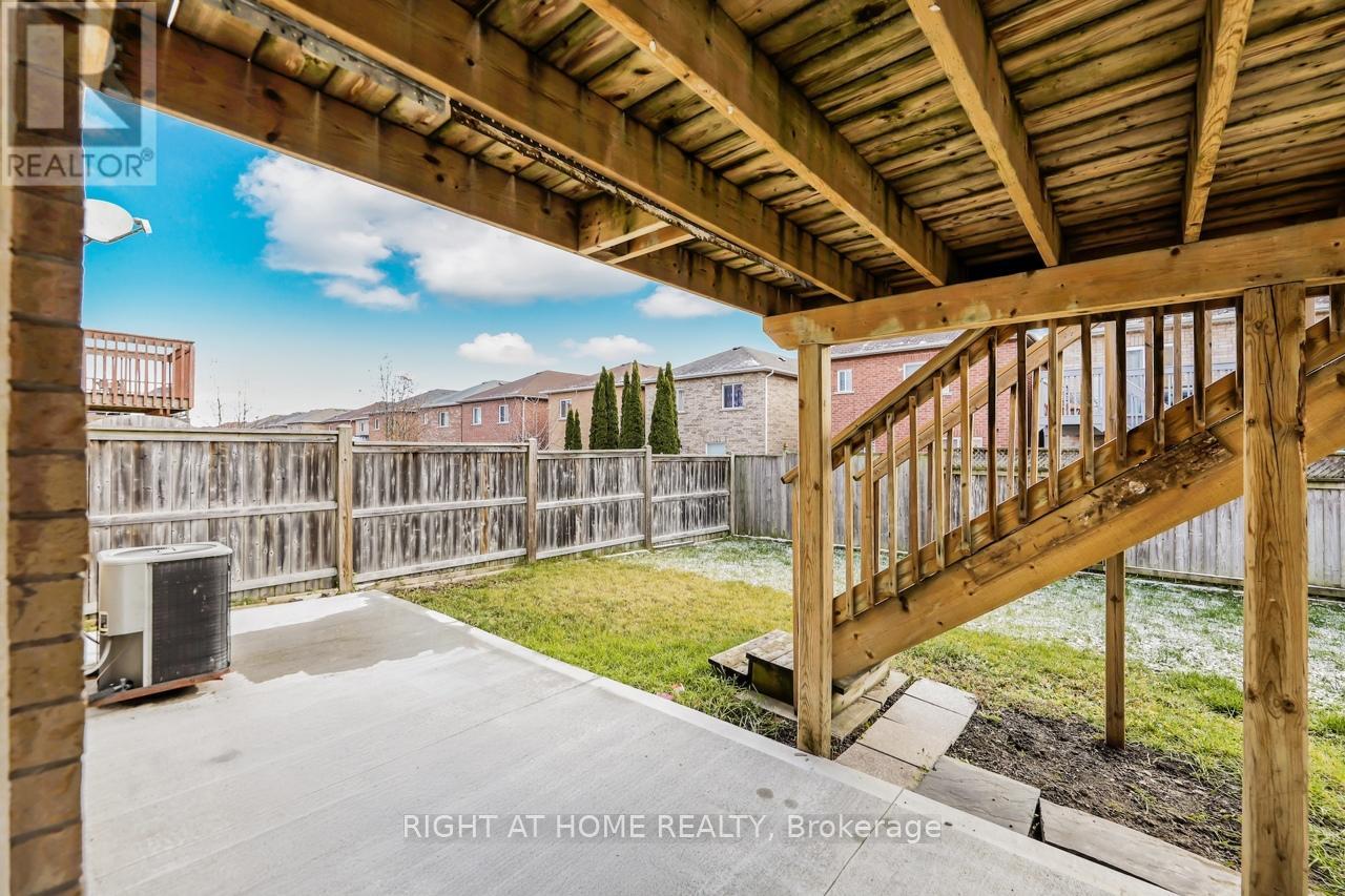 37 Oceanpearl Crescent, Whitby, Ontario  L1N 0C5 - Photo 46 - E12597954