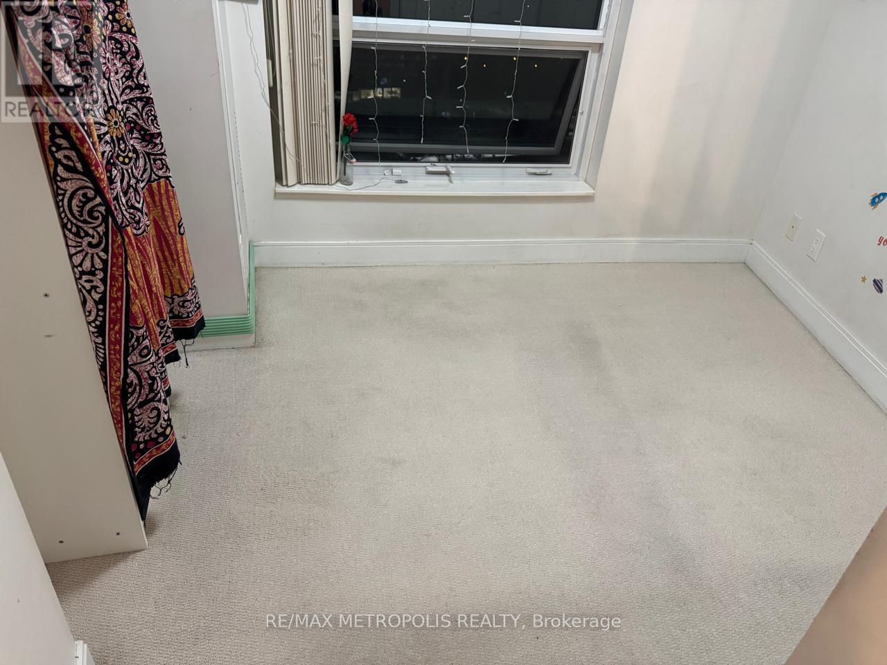 2622 - 135 Village Green Square, Toronto, Ontario  M1S 0G4 - Photo 9 - E12598104