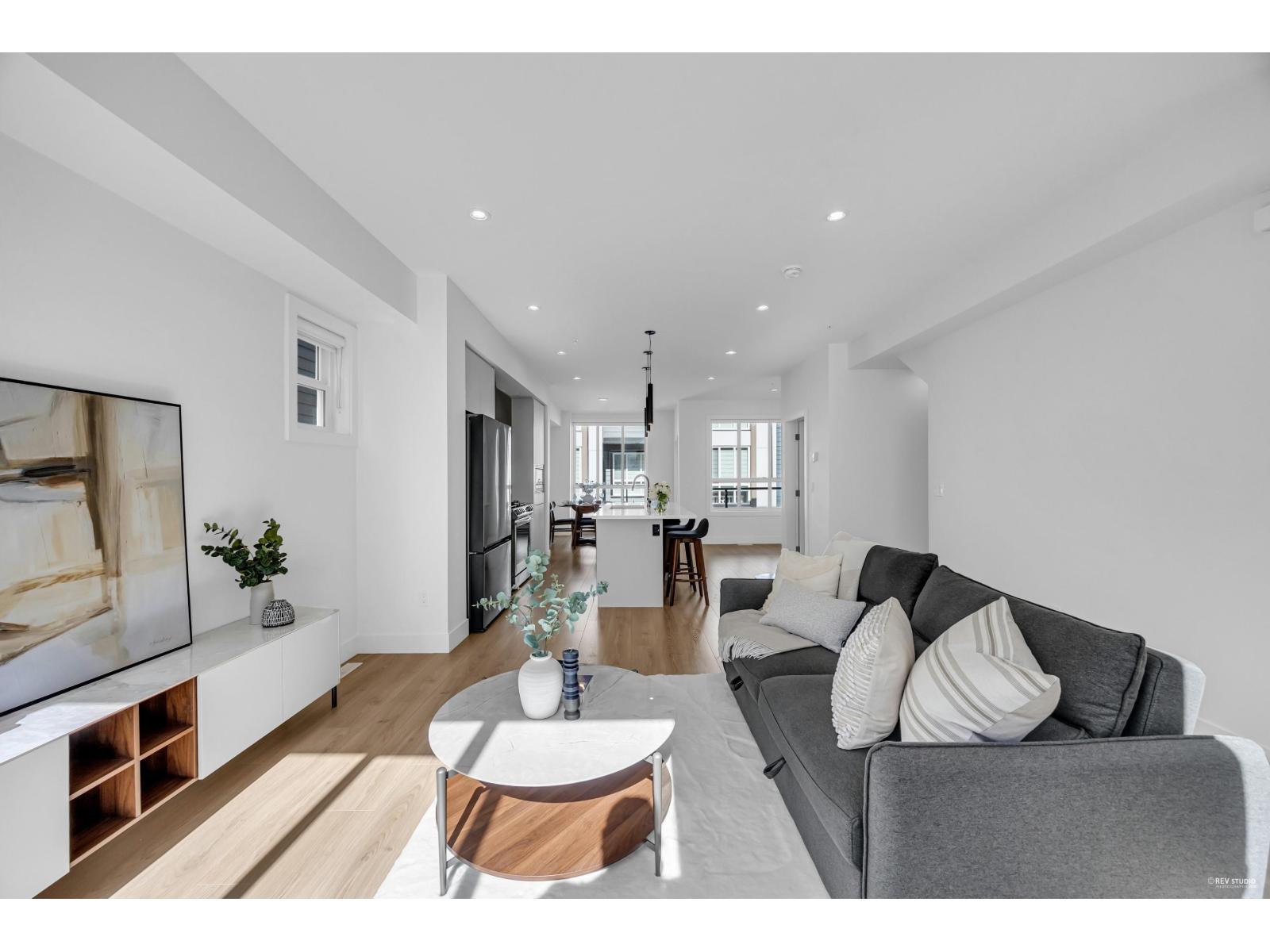 31 7670 207 Street, Langley, British Columbia  V2Y 3N7 - Photo 3 - R3071685