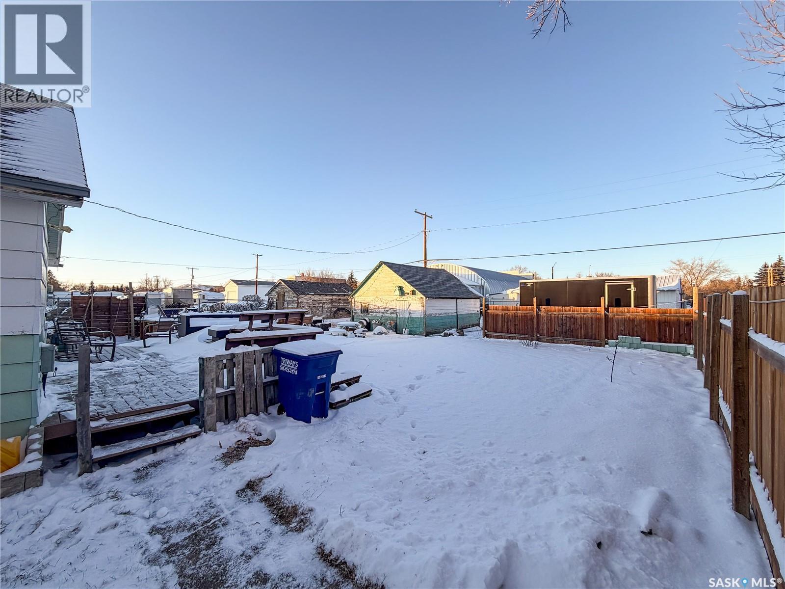 301 Front Street, Eastend, Saskatchewan  S0N 0T0 - Photo 37 - SK025154
