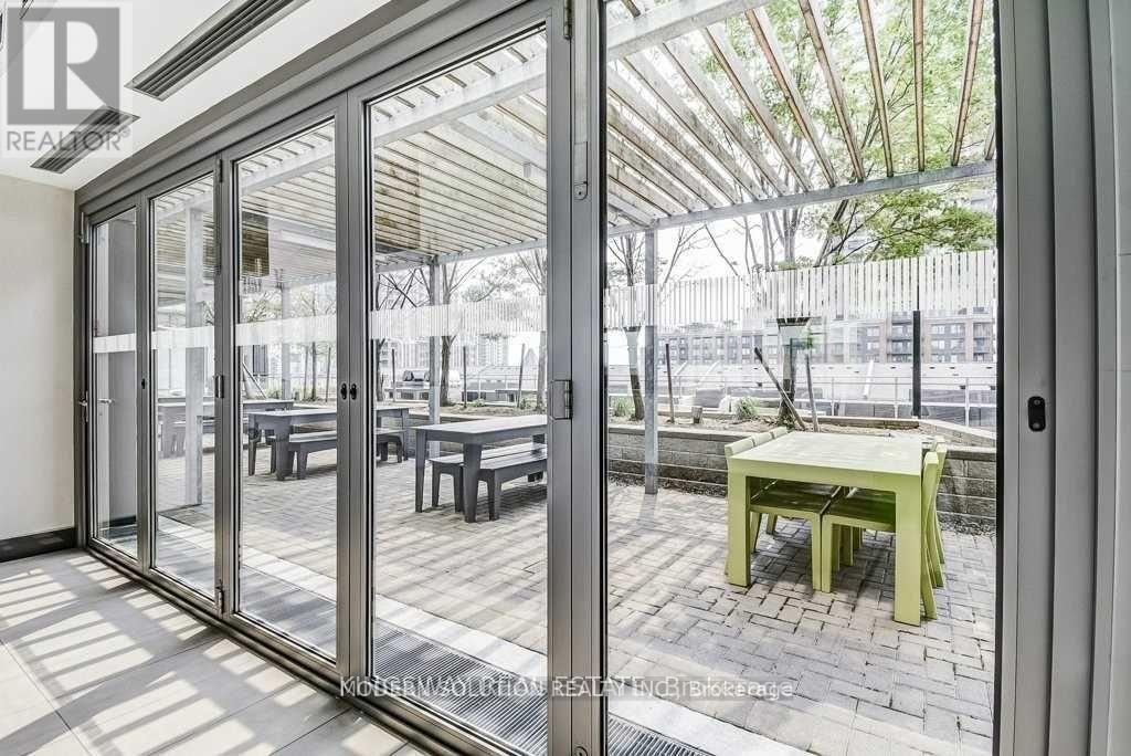 1102 - 360 Square One Drive, Mississauga, Ontario  L5B 0G7 - Photo 15 - W12442930