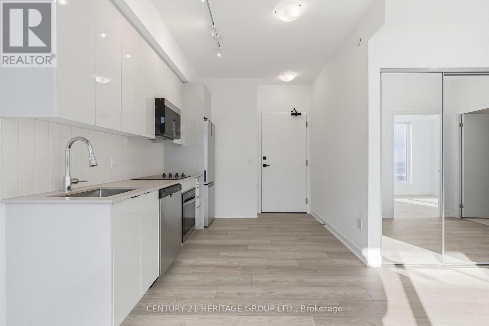 2019 - 10 Abeja Street, Vaughan, Ontario  L4K 0R4 - Photo 6 - N12597924