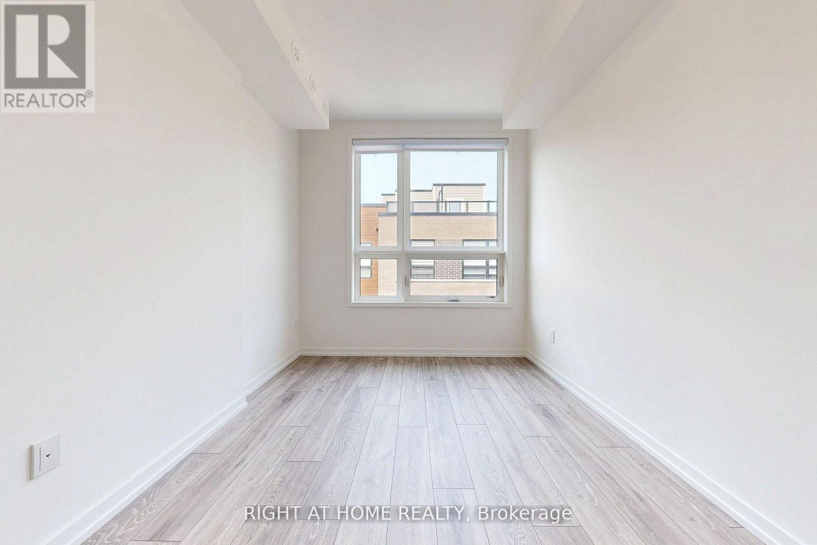 4 - 17 Lytham Green Circle, Newmarket, Ontario  L3Y 0H4 - Photo 16 - N12597976