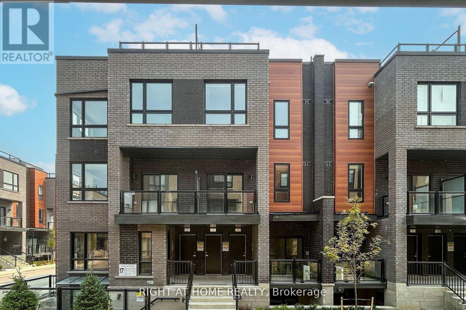 4 - 17 Lytham Green Circle, Newmarket, Ontario  L3Y 0H4 - Photo 2 - N12597976