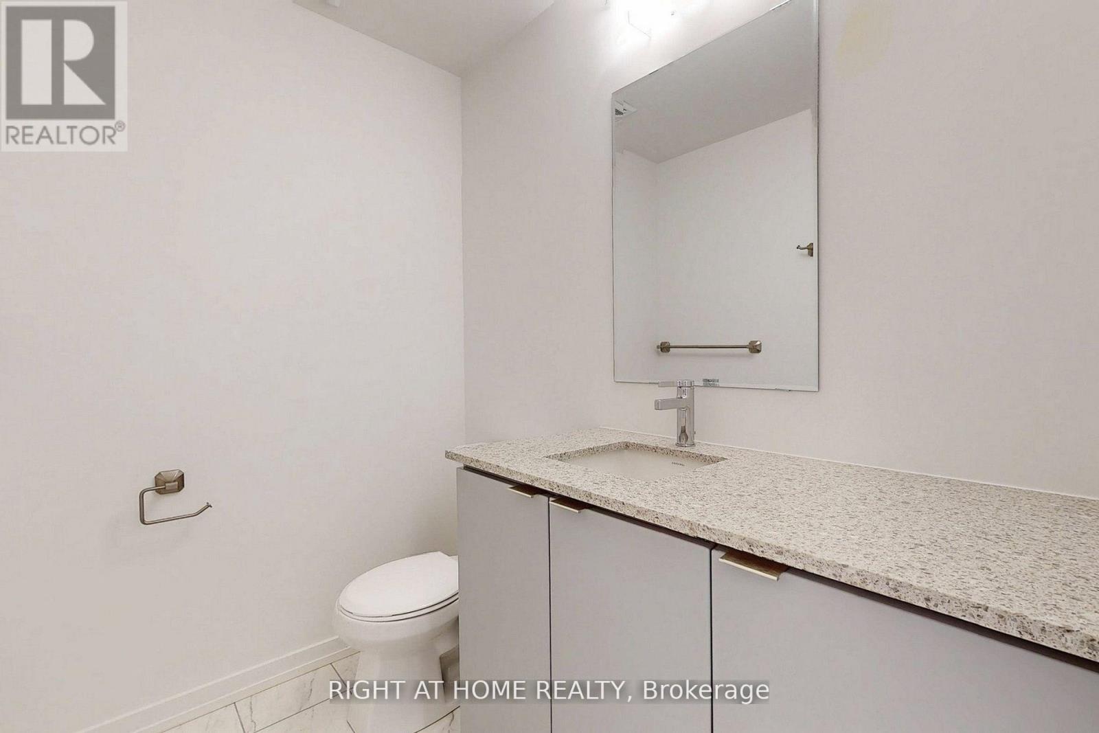 4 - 17 Lytham Green Circle, Newmarket, Ontario  L3Y 0H4 - Photo 20 - N12597976