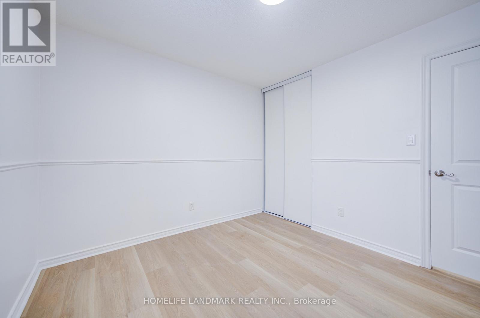 306 Terrace Drive, Georgina, Ontario  L4P 2Y8 - Photo 17 - N12597998