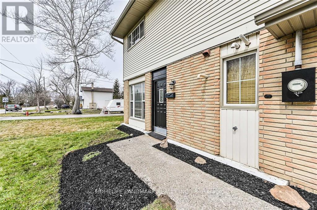 306 Terrace Drive, Georgina, Ontario  L4P 2Y8 - Photo 2 - N12597998