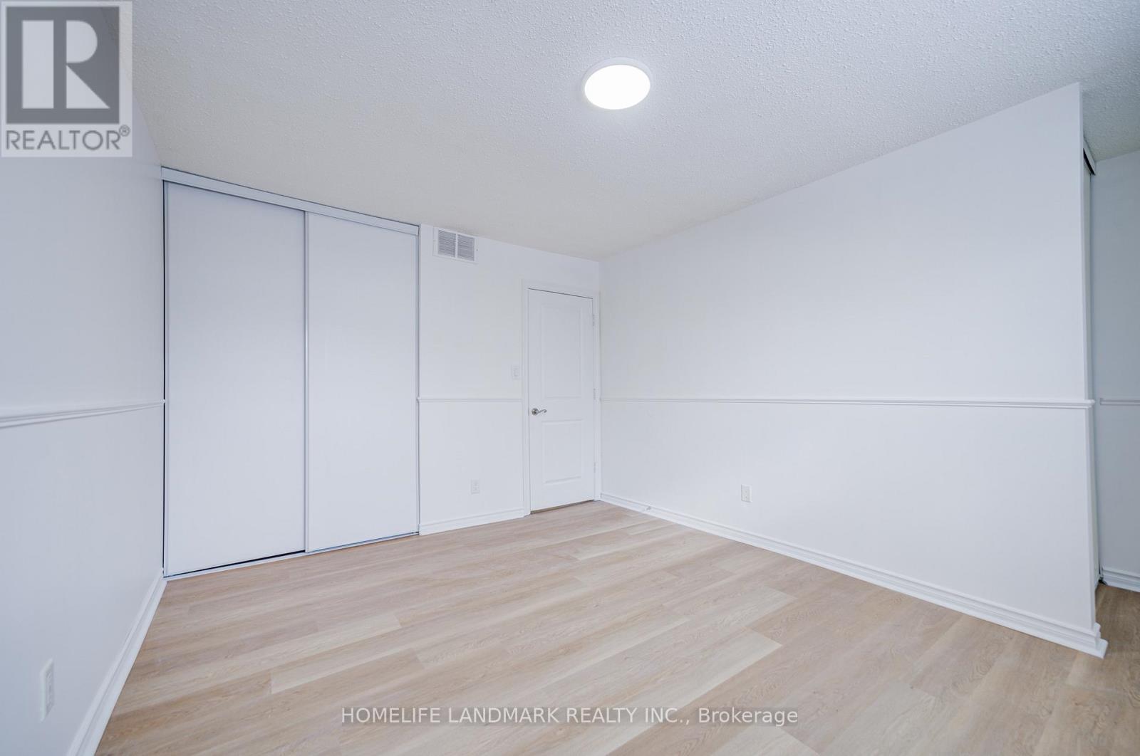 306 Terrace Drive, Georgina, Ontario  L4P 2Y8 - Photo 20 - N12597998