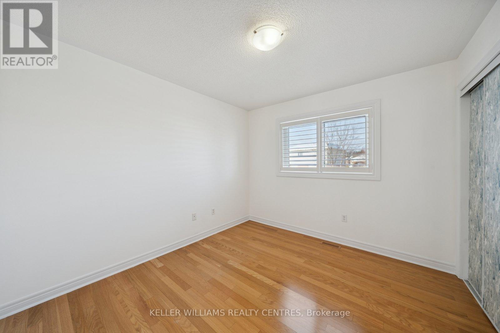 10 Margaret Place, Georgina, Ontario  L4P 3X2 - Photo 25 - N12598004