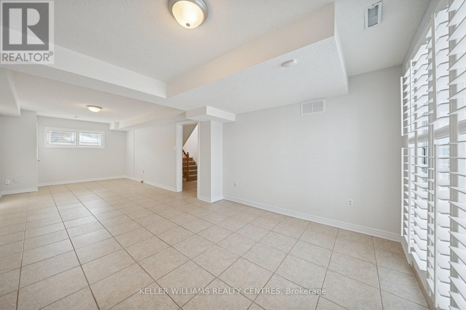 10 Margaret Place, Georgina, Ontario  L4P 3X2 - Photo 32 - N12598004