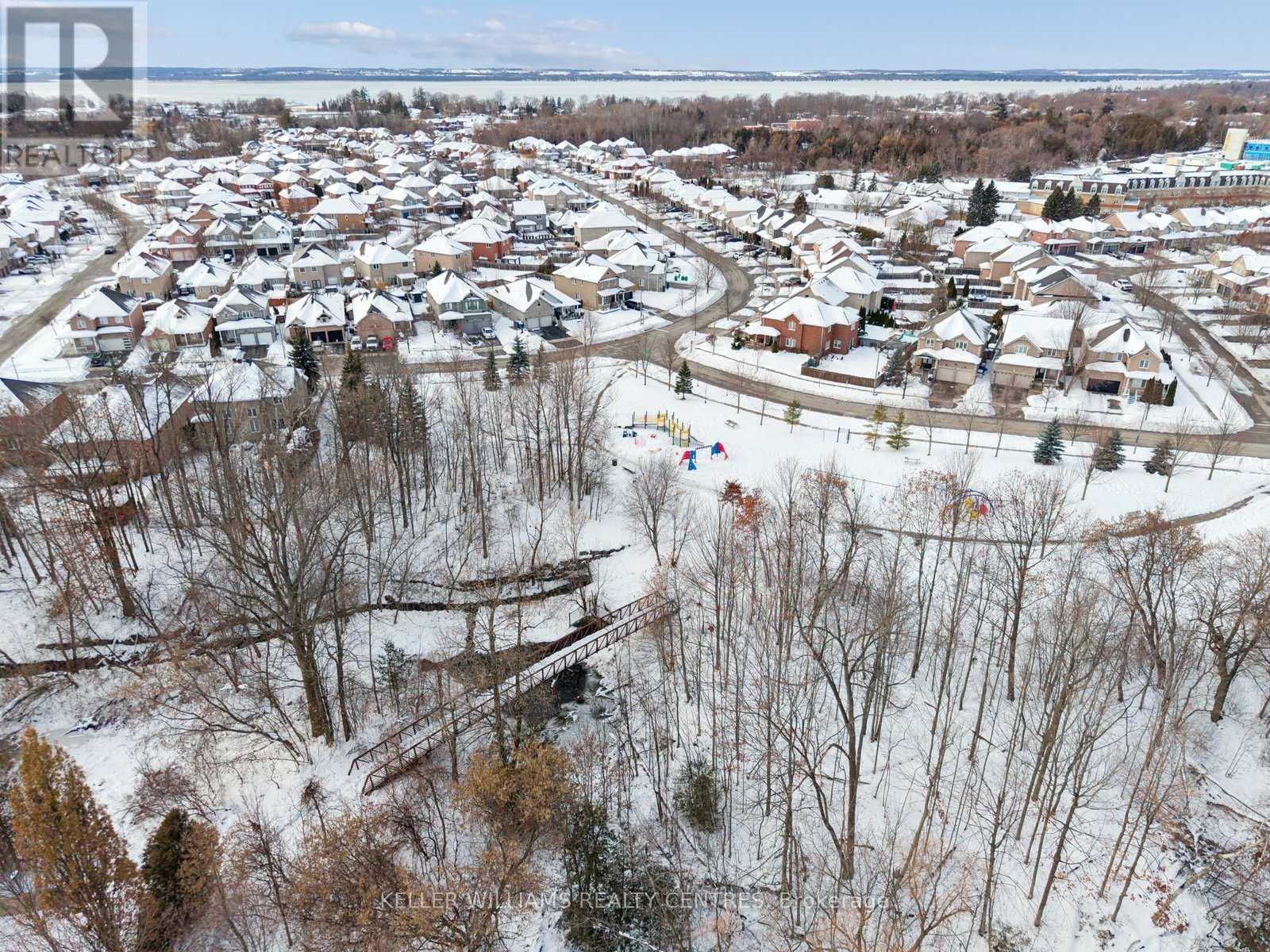 10 Margaret Place, Georgina, Ontario  L4P 3X2 - Photo 47 - N12598004