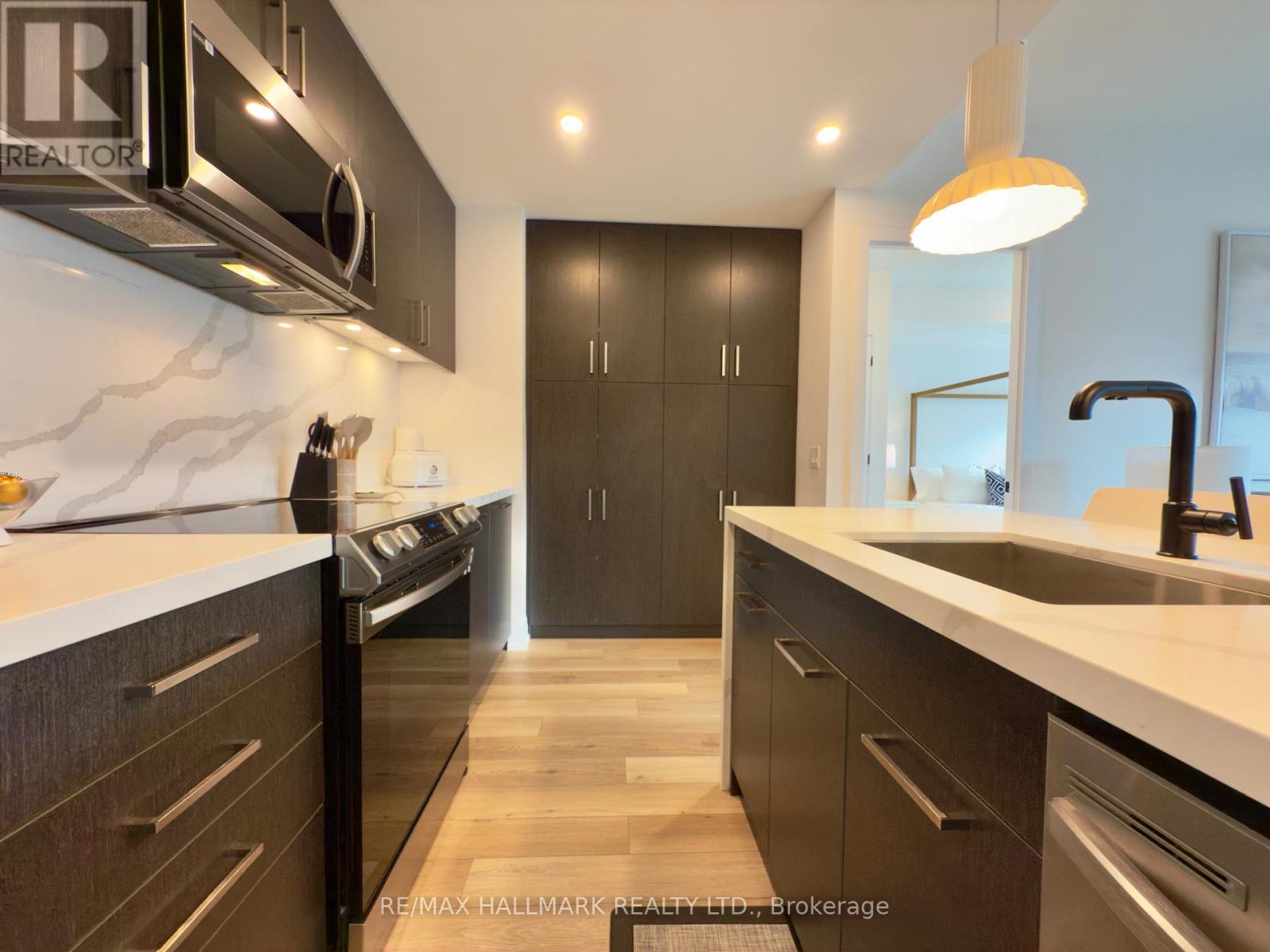 321 - 415 Sea Ray Avenue, Innisfil, Ontario  L9S 0R5 - Photo 8 - N12598010