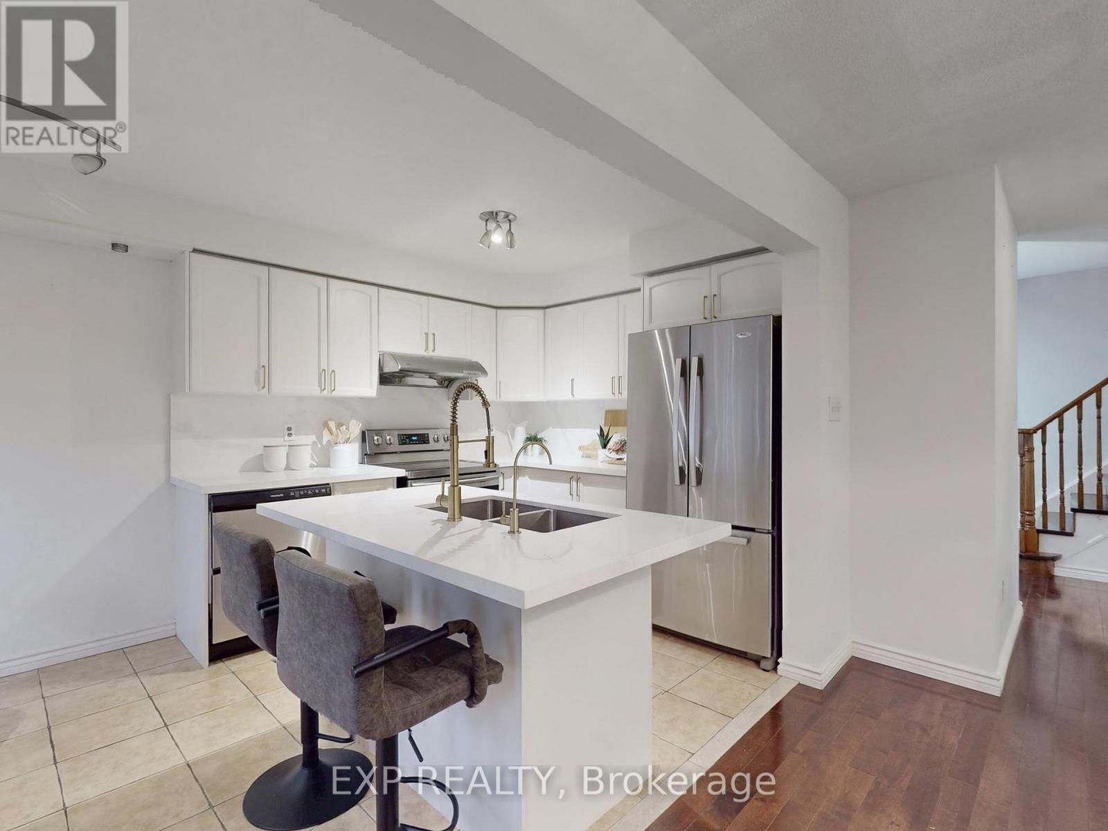 98 Lowther Avenue, Richmond Hill, Ontario  L4E 4P3 - Photo 12 - N12598092