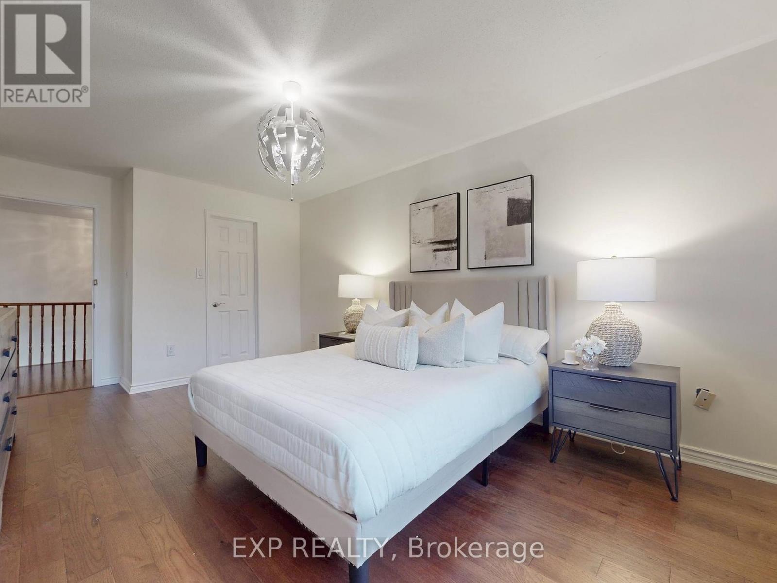 98 Lowther Avenue, Richmond Hill, Ontario  L4E 4P3 - Photo 21 - N12598092