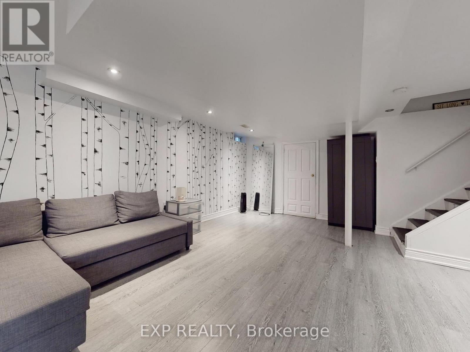 98 Lowther Avenue, Richmond Hill, Ontario  L4E 4P3 - Photo 36 - N12598092