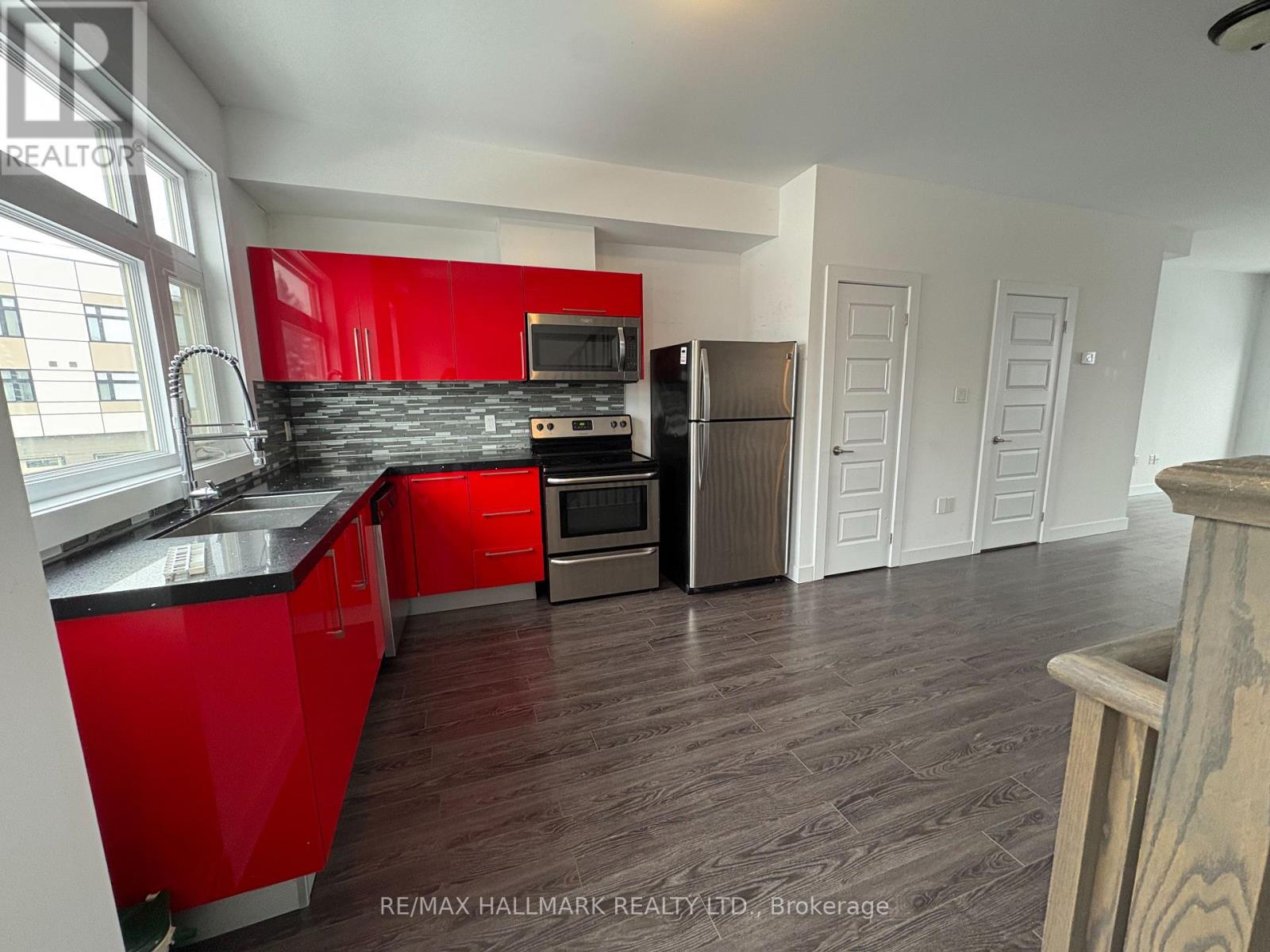 21 - 540 Essa Road, Barrie (Holly), Ontario  L9J 0H2 - Photo 5 - S12598152