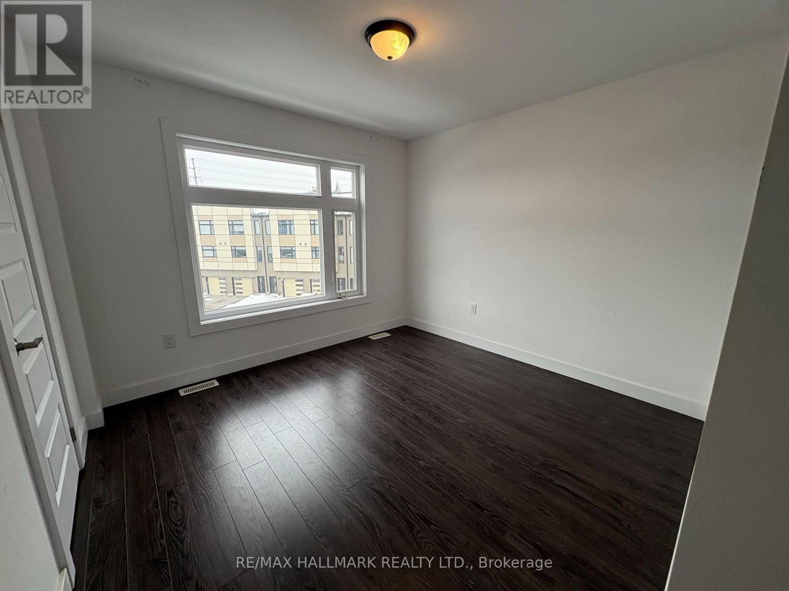 21 - 540 Essa Road, Barrie (Holly), Ontario  L9J 0H2 - Photo 8 - S12598152