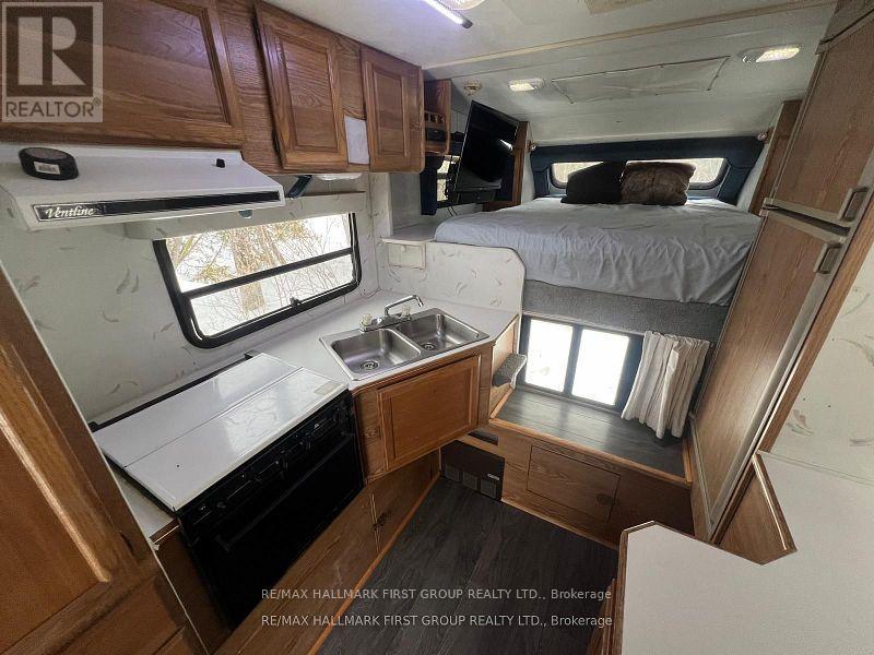 678 Centreview Road, Hastings Highlands, Ontario  K0J 1L0 - Photo 8 - X12449486