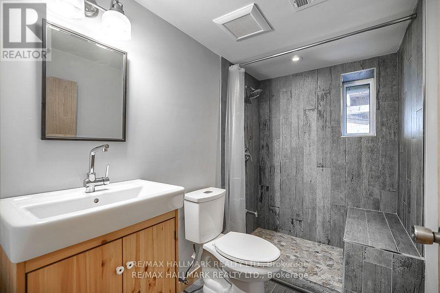 Lower - 6 Thirty First Street, Toronto, Ontario  M8W 3E8 - Photo 10 - W12597926