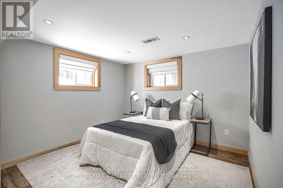 Lower - 6 Thirty First Street, Toronto, Ontario  M8W 3E8 - Photo 7 - W12597926