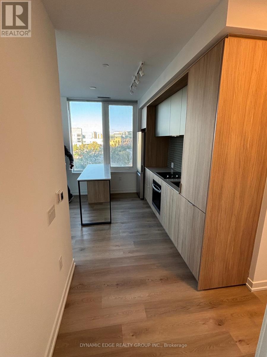 403 - 395 Square One Drive, Mississauga, Ontario  L5B 0P6 - Photo 12 - W12597970