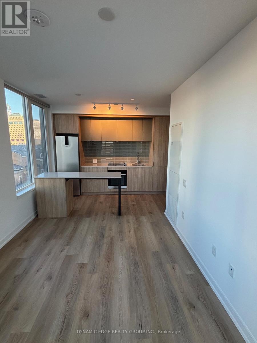 403 - 395 Square One Drive, Mississauga, Ontario  L5B 0P6 - Photo 13 - W12597970