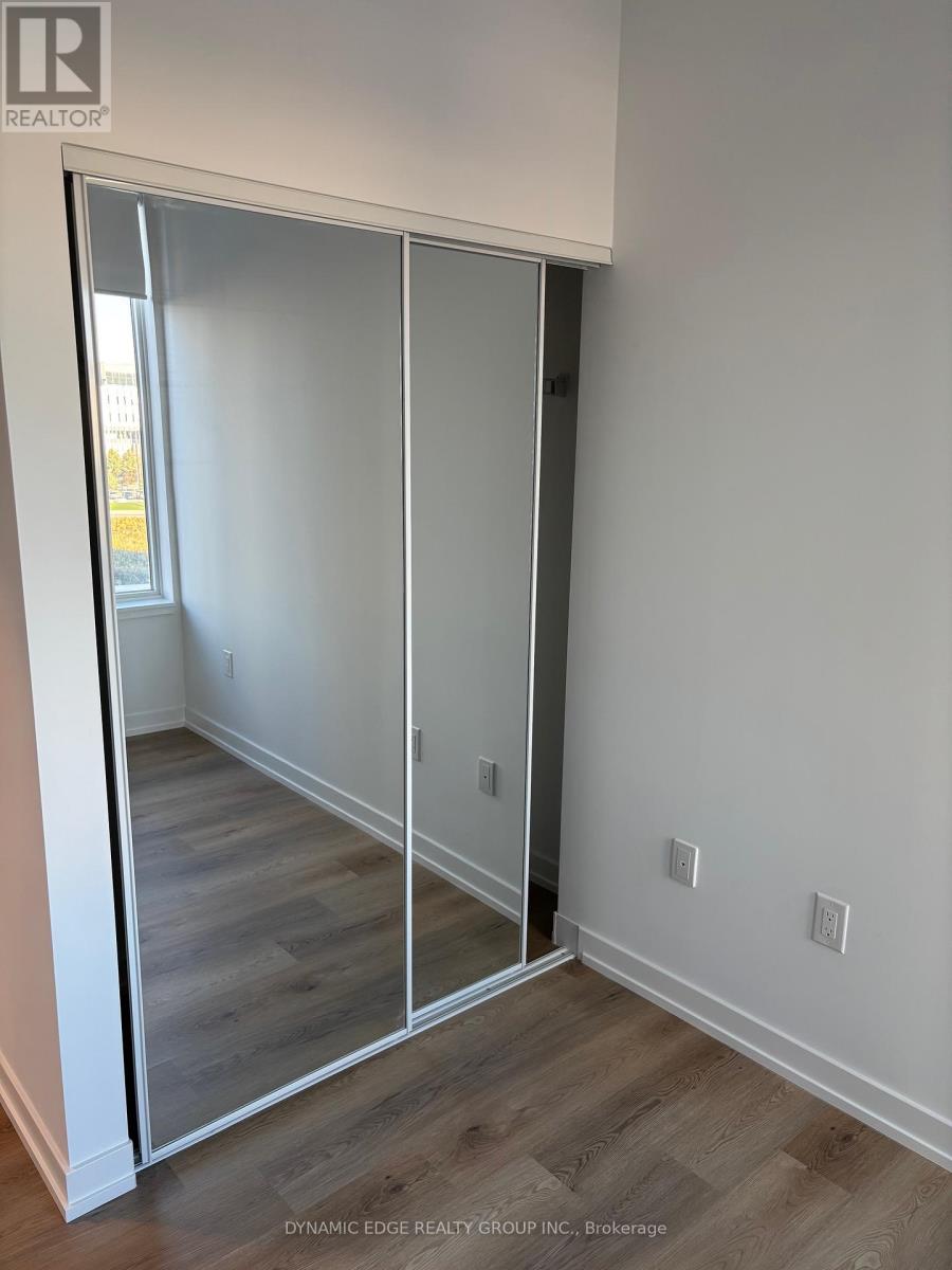 403 - 395 Square One Drive, Mississauga, Ontario  L5B 0P6 - Photo 6 - W12597970