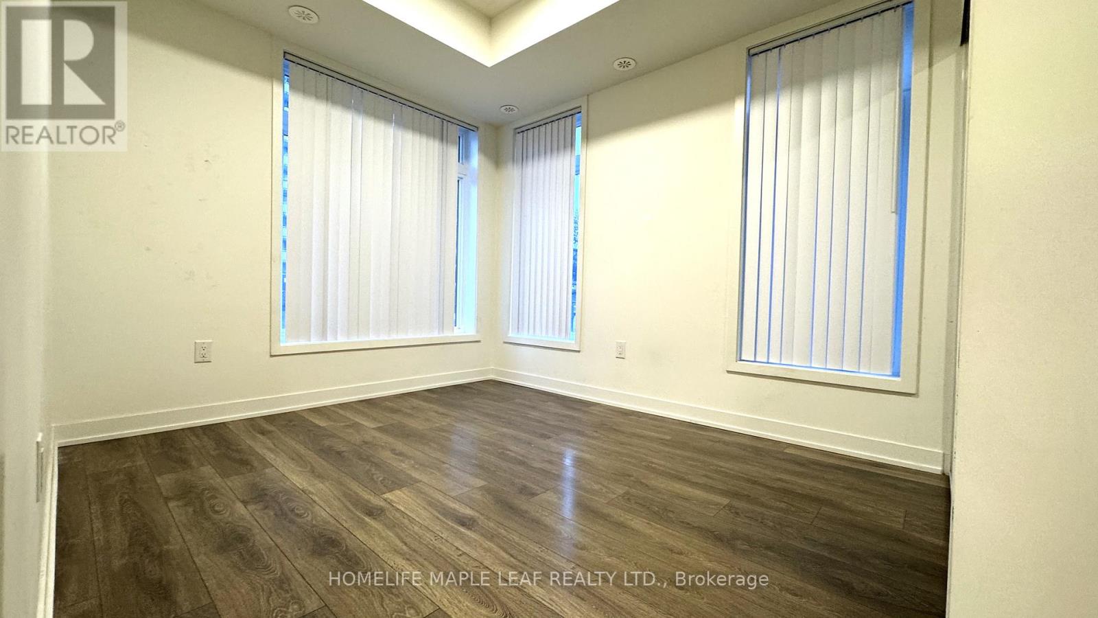 A-208 - 160 Canon Jackson Drive, Toronto, Ontario  M6M 0B6 - Photo 7 - W12597978