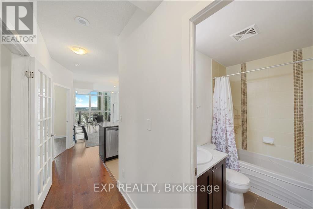 2208 - 4070 Confederation Parkway, Mississauga, Ontario  L5B 0E9 - Photo 15 - W12597990