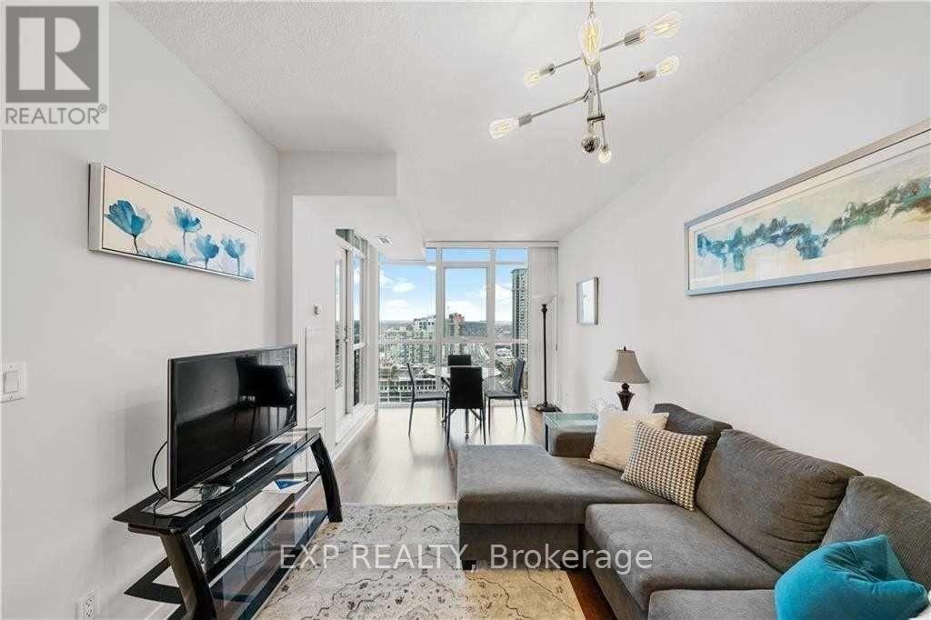 2208 - 4070 Confederation Parkway, Mississauga, Ontario  L5B 0E9 - Photo 4 - W12597990