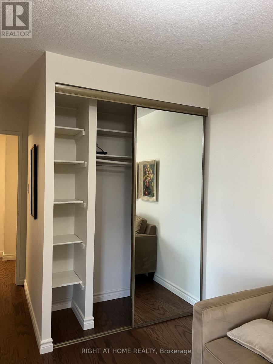 617 - 60 Southport Street, Toronto, Ontario  M6S 3N4 - Photo 33 - W12598002