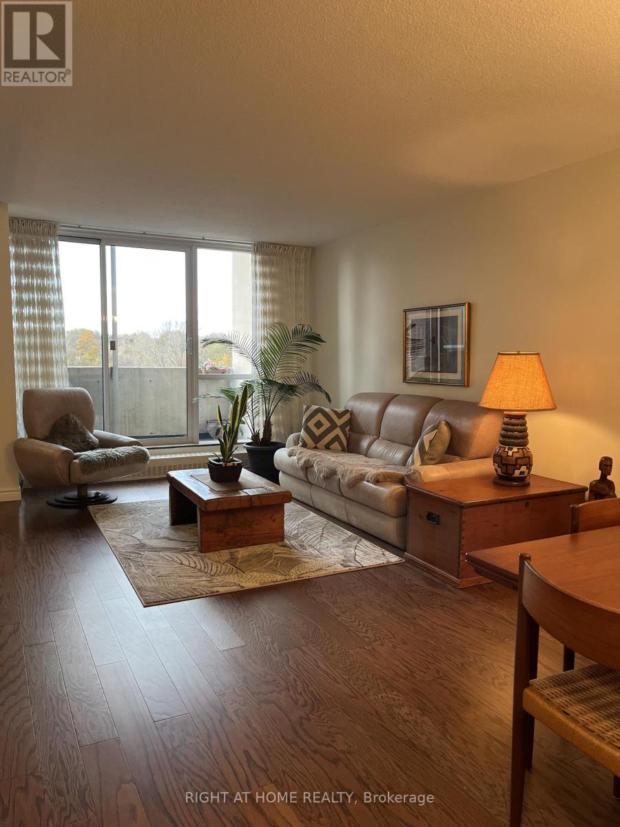 617 - 60 Southport Street, Toronto, Ontario  M6S 3N4 - Photo 6 - W12598002